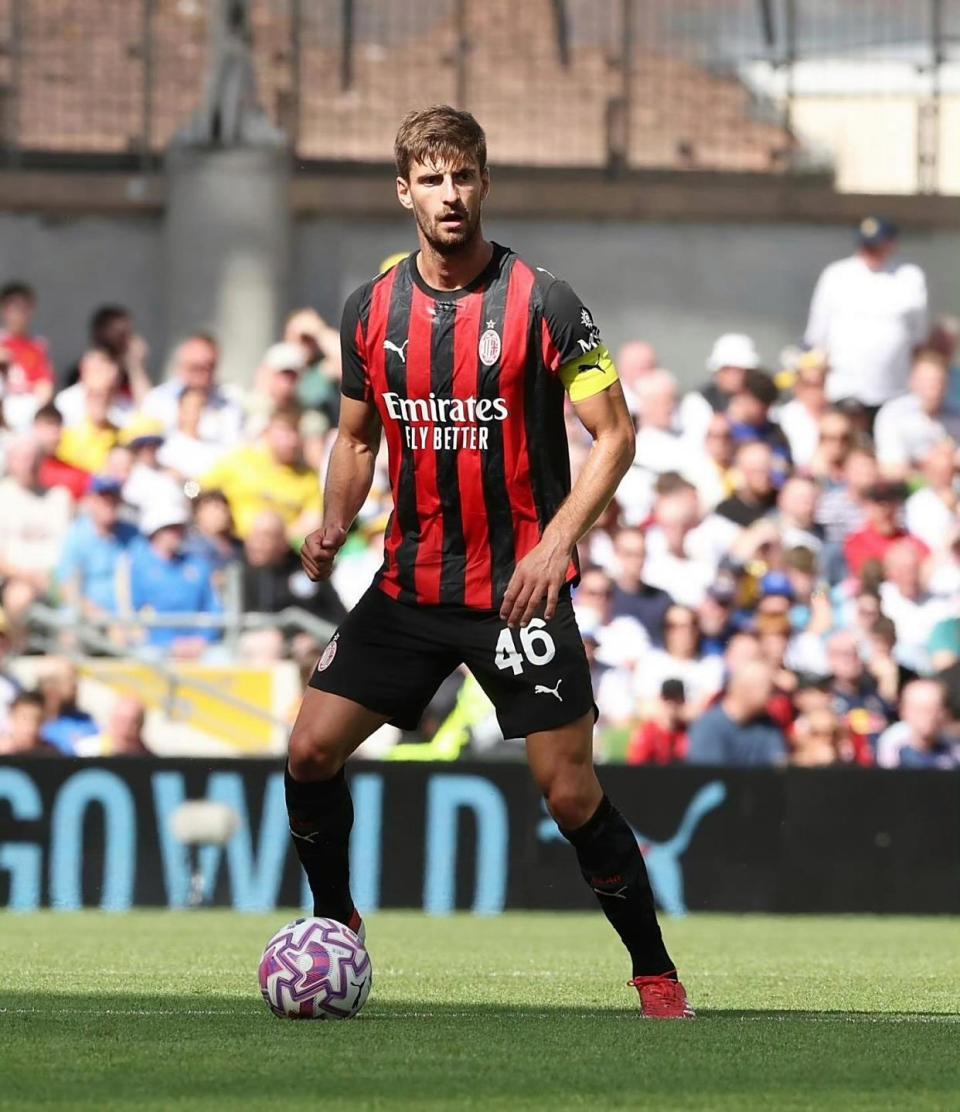 为了填补佳, DcAA, 之间轮换 为了填补佳, DcAA, 之间轮换