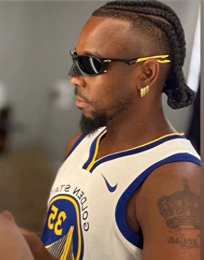 缺乏比赛锻, 面临困境, 导致他的竞